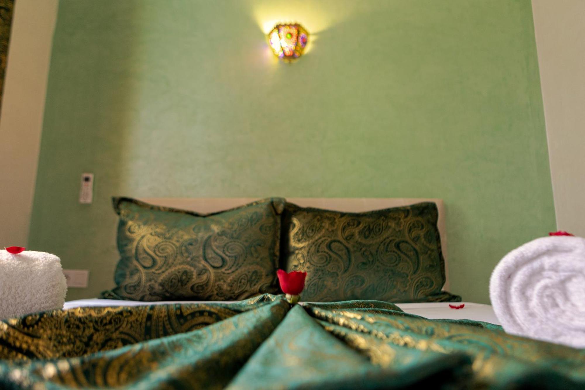 Riad Petite Rose Marrakesh Ngoại thất bức ảnh